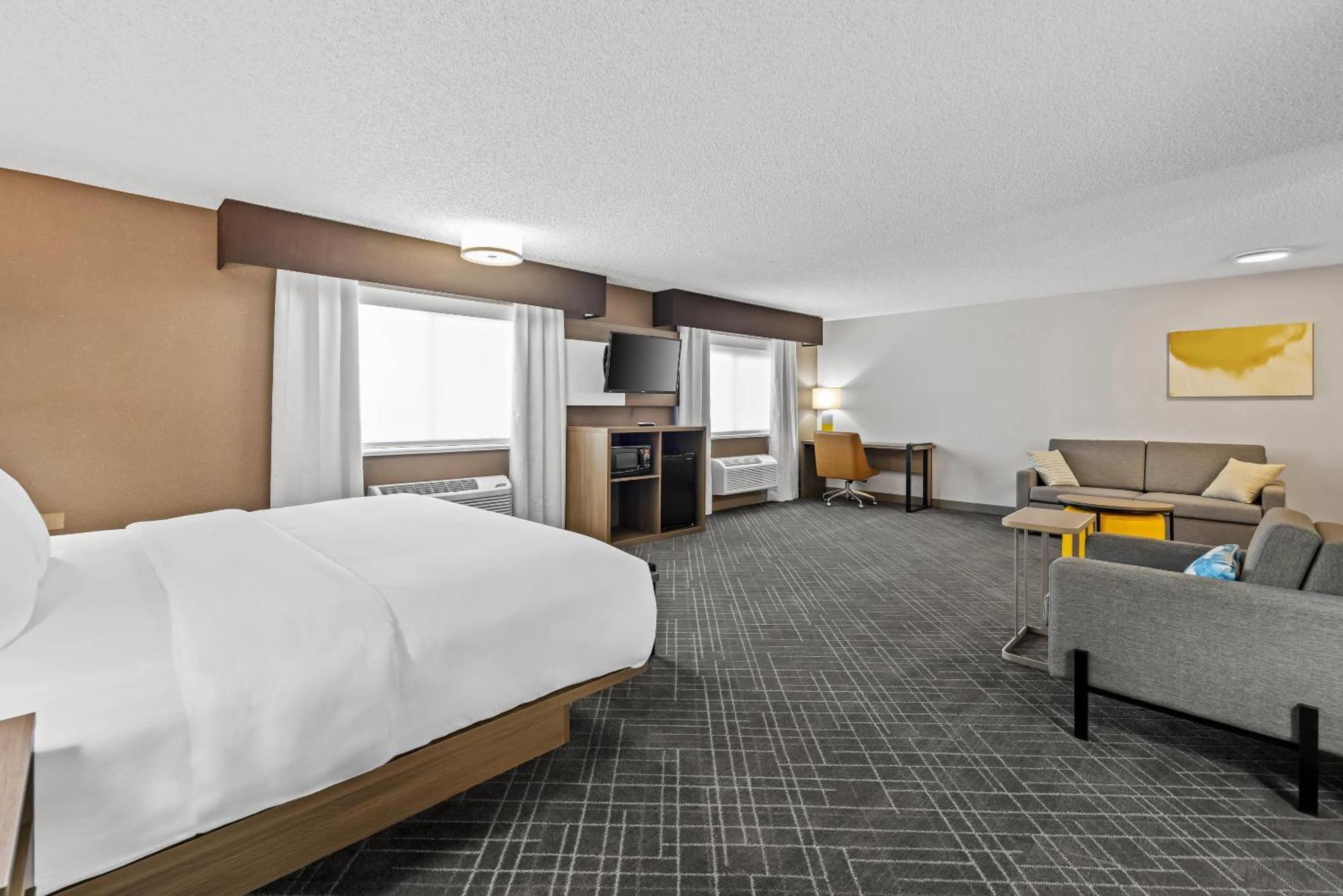 Comfort I-70 Inn