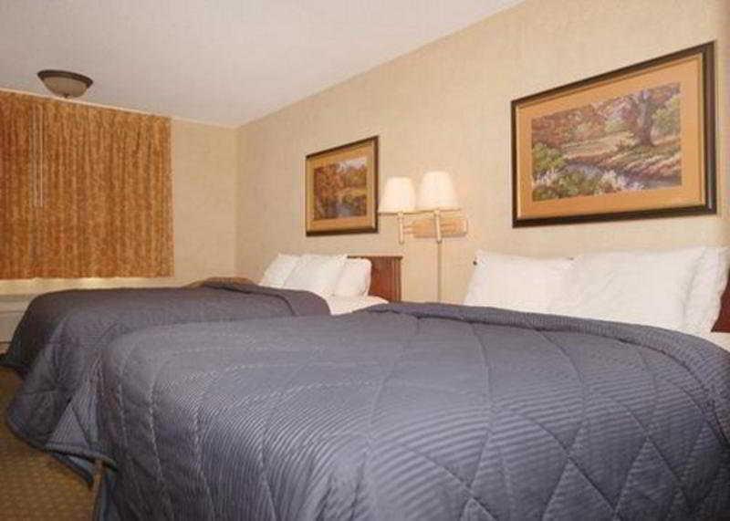 Comfort I-70 Inn 3*